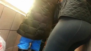 Candid Jamaican milf bubbled out booty of NYC HD