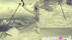 Khloe Terae posed naked on the mountain after hot MILF showed her body